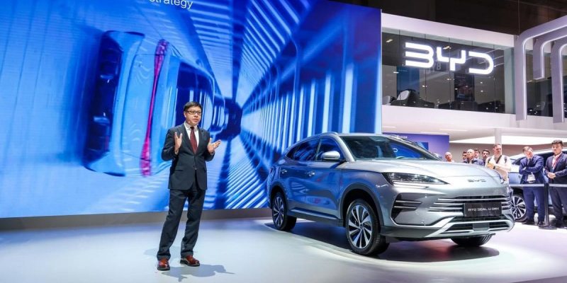 比亚迪亮相2024日内瓦车展 全球化进程再加速