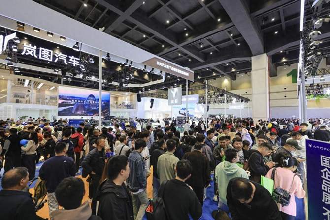 智行浪潮 “郑”当其时2025第十七届郑州国际车展11月6日开幕！