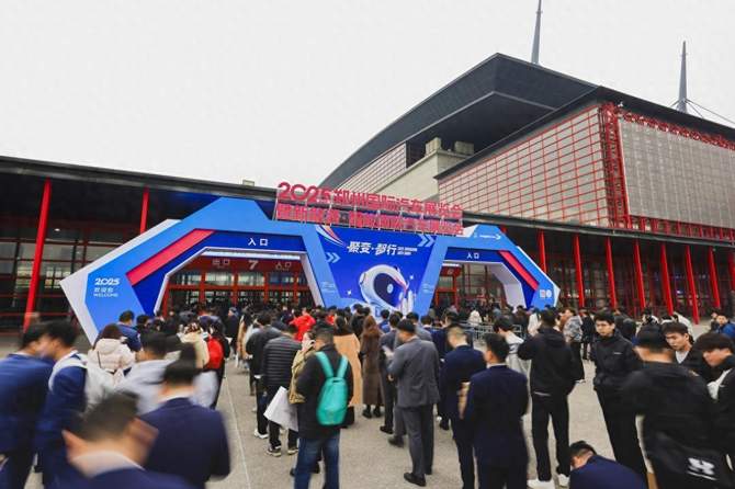 2025第十七届郑州国际车展11月6日开幕！