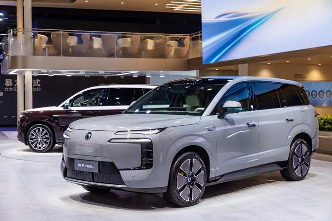 售价33.98万元起！25款腾势D9重磅上市，再立MPV 6大标杆！